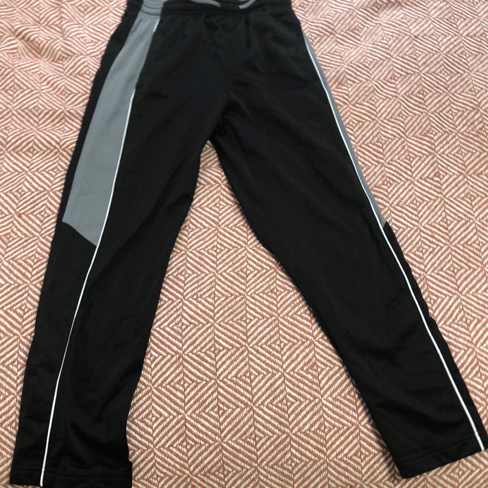 Athletic joggers